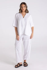 Two T's Crinkle Short Sleeve Top - White